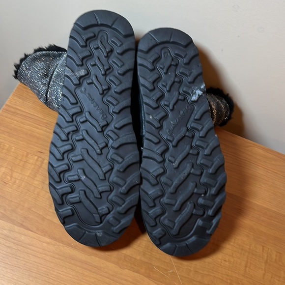 Bearpaw ankle winter booties size 11 - Picture 6 of 6